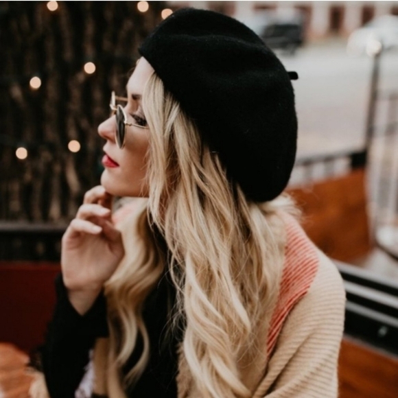 Womens black French beret hat minimalist style Classic retro Classic Parisian - Picture 15 of 16